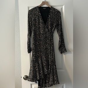 Size XS
Express Metallic Patterned Wrap Black, Brown, White
